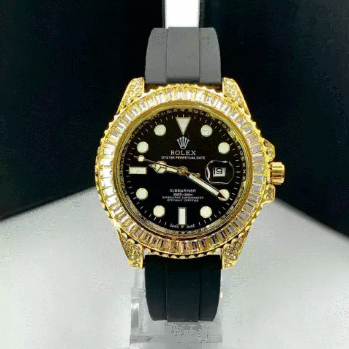 Submariner Cravejado com pedras de zircônia - preto e branco - Pulseira de borracha - À PROVA D'ÁGUA